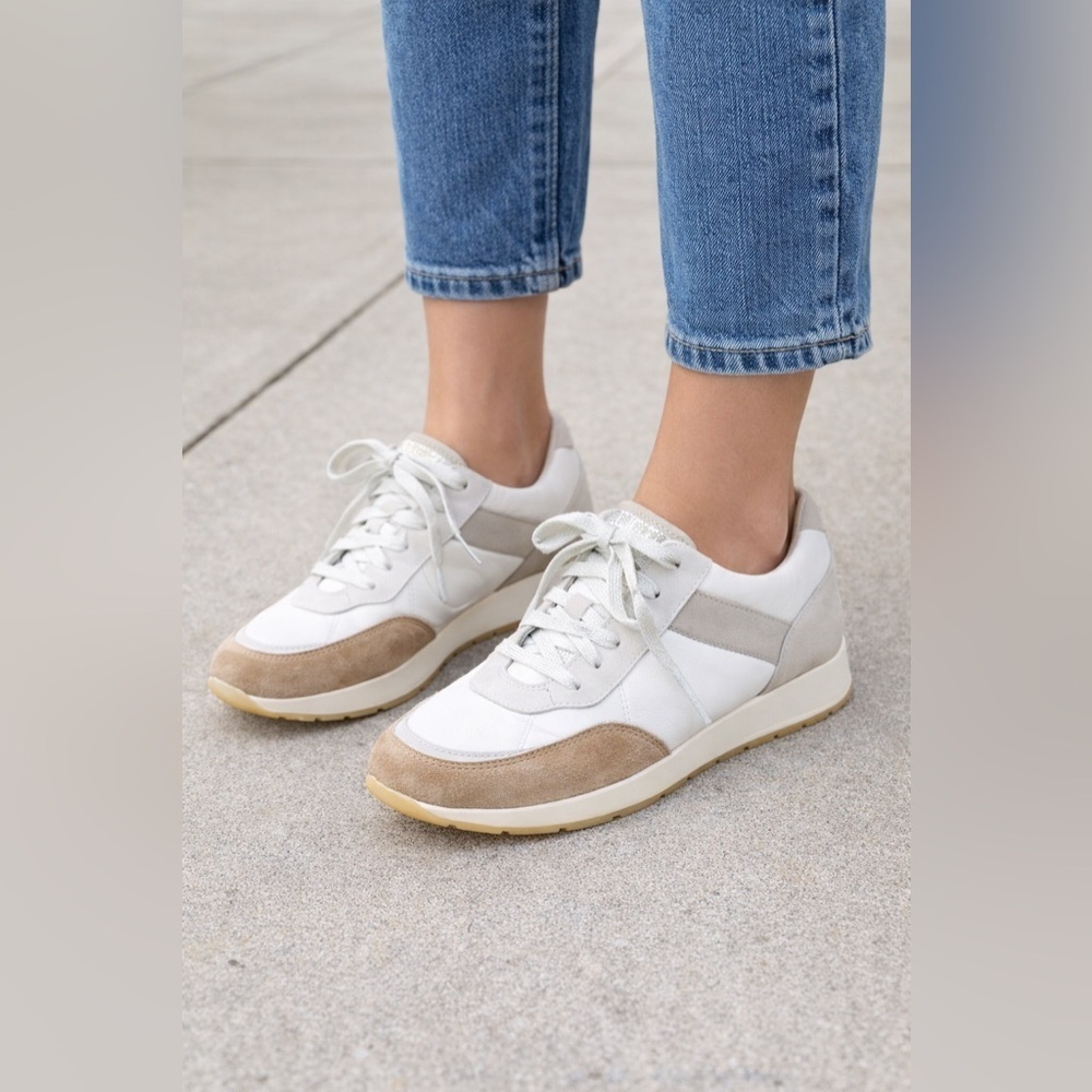 Munro Piper Sneakers Women’s 6WW Extra Wide White Leather Comfort walking Shoes